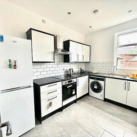Entire Yellowapt Near Belfast City Centre - Free Parking - Up To 3 Guests - 2 Beds Luaran gambar