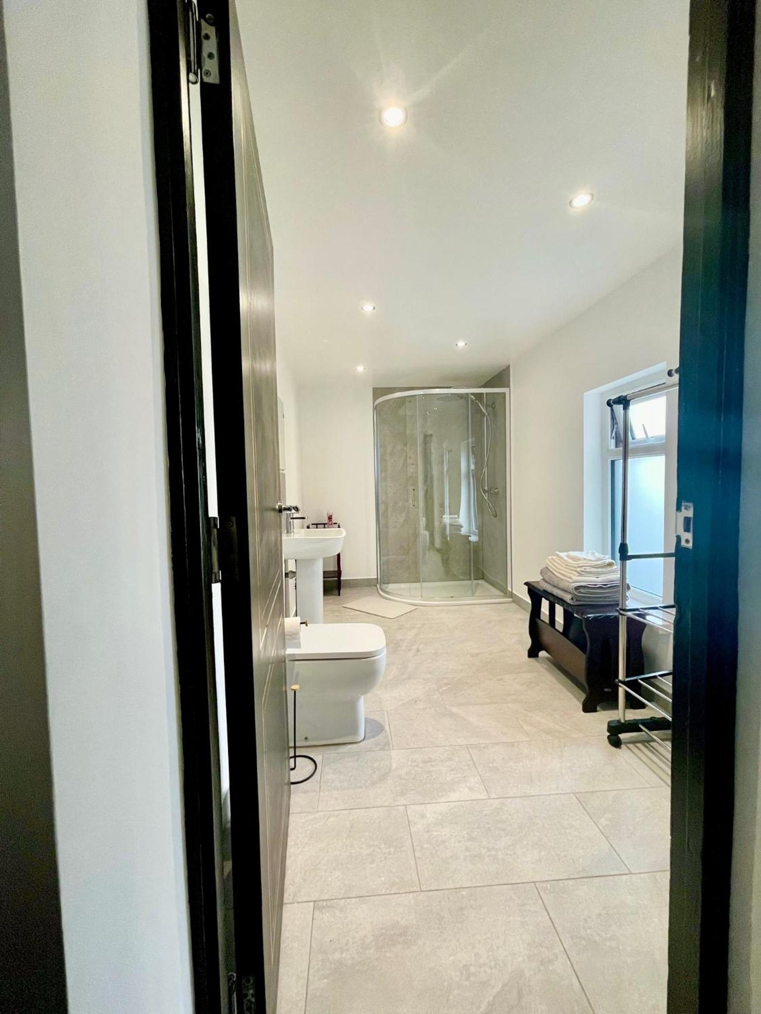 Entire Yellowapt Near Belfast City Centre - Free Parking - Up To 3 Guests - 2 Beds Luaran gambar